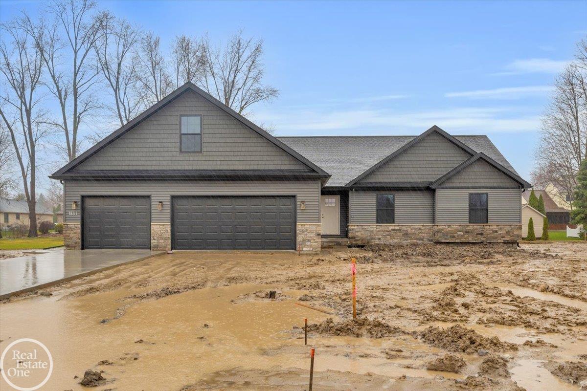 1831 Riley Road St. Clair, MI 48079 - Photo 1 of 24 50144777-987227d7-efa3-4cfa-9dbb-4bf5f05adafe.JPG