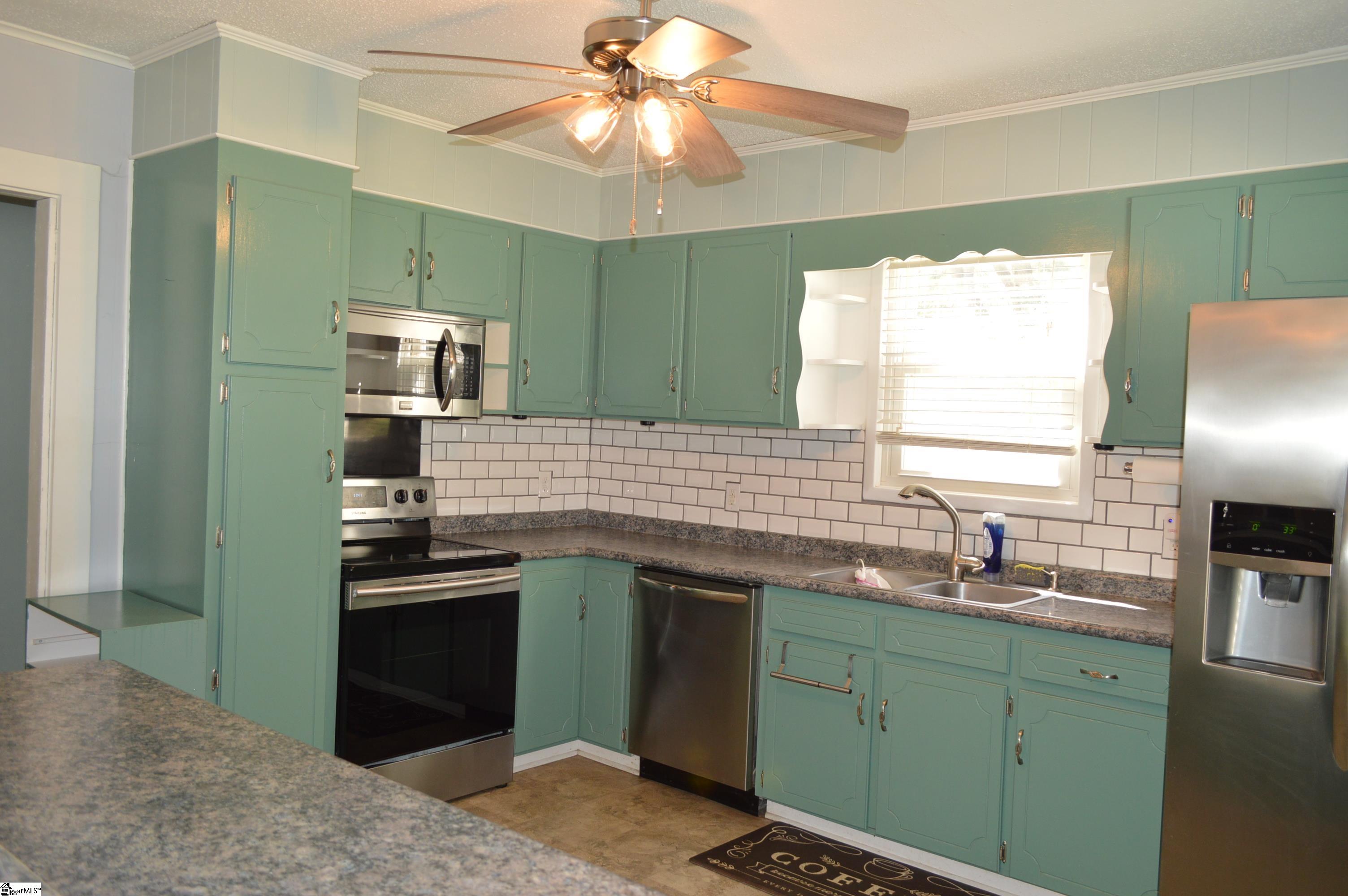 108 Clayton Street Greer, SC 29650 - Photo 15 of 18
