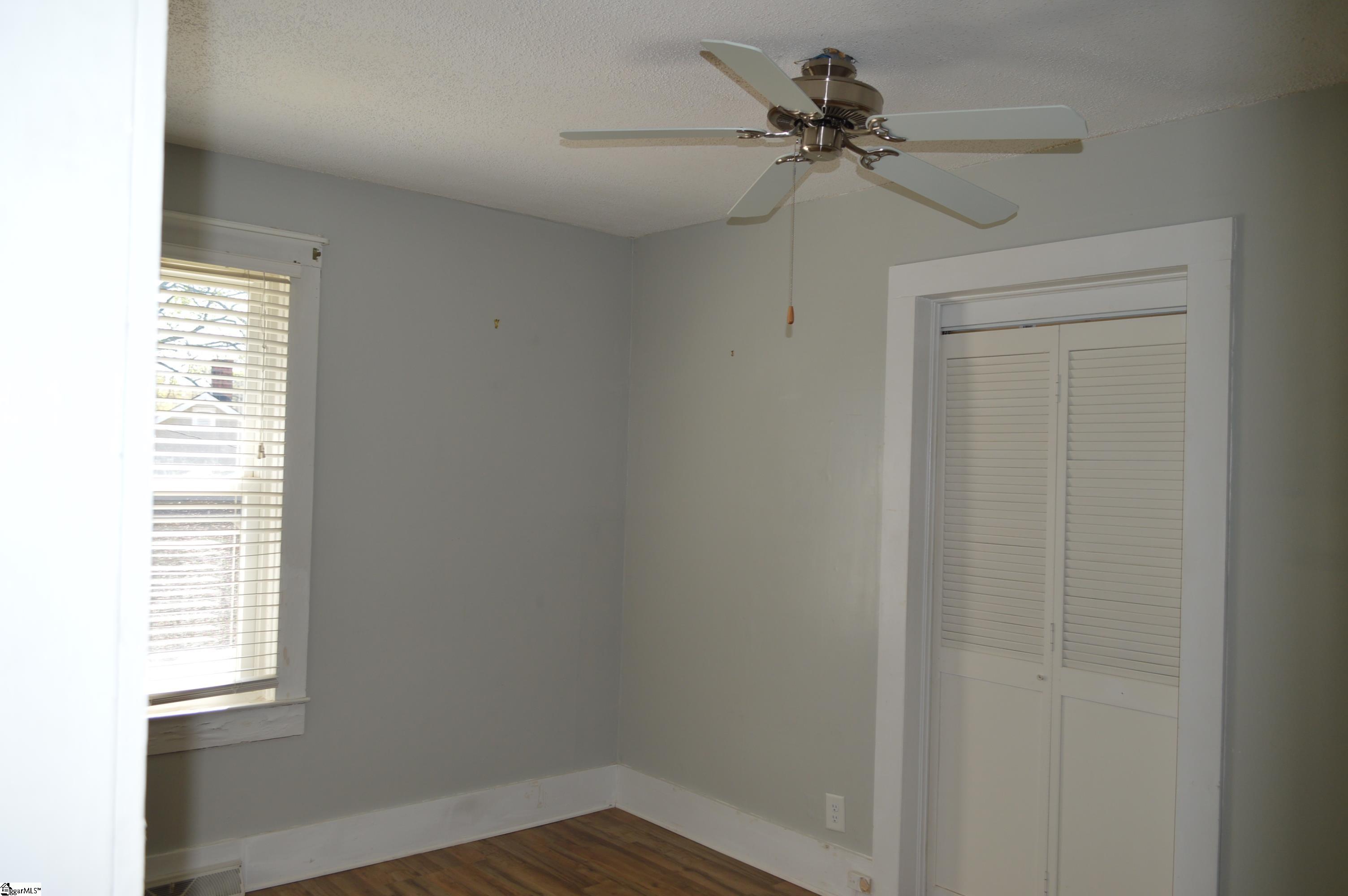 108 Clayton Street Greer, SC 29650 - Photo 4 of 18