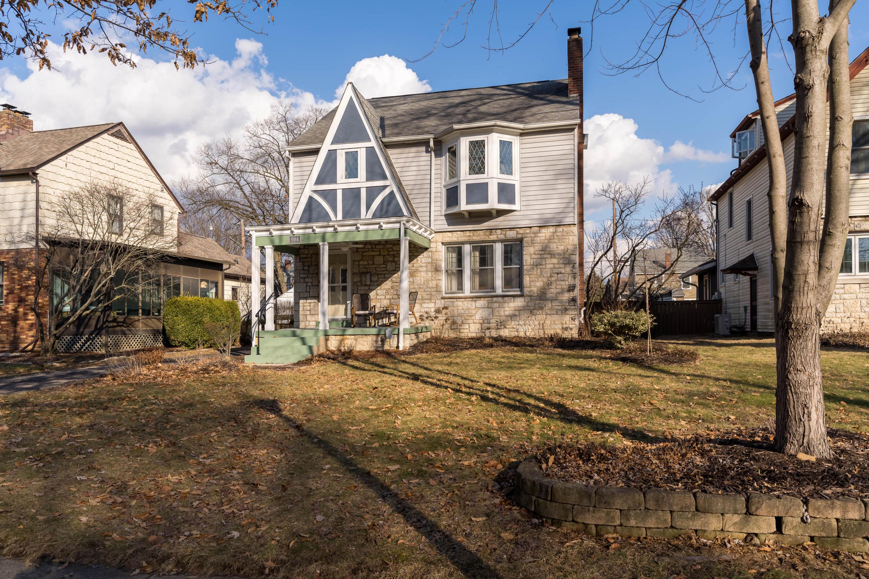984 South Cassingham Road Columbus, OH 43209 - Photo 3 of 38 984 S Cassingham_41