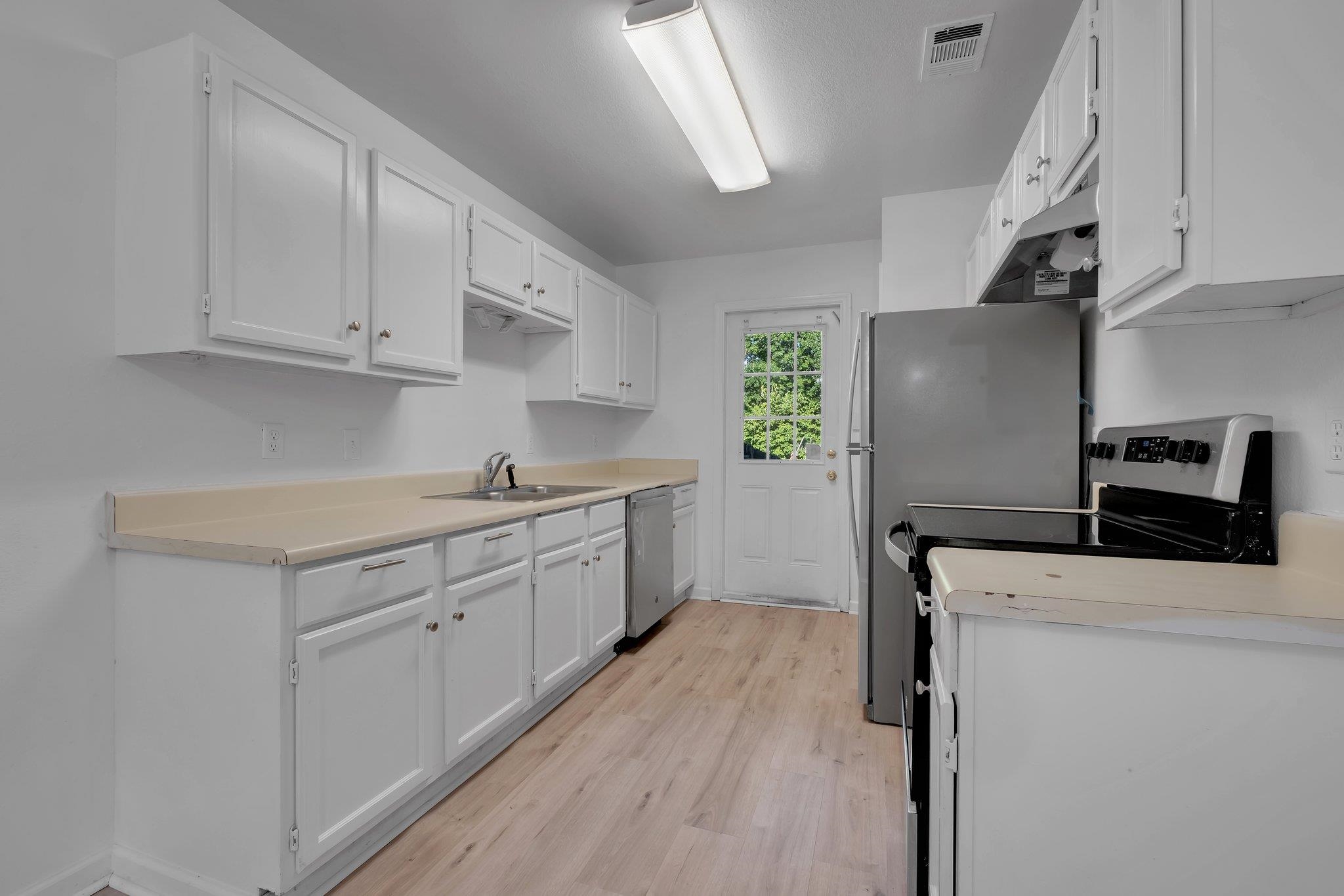 1264 Ocala Road, Unit B Tallahassee, FL 32304 - Photo 15 of 20