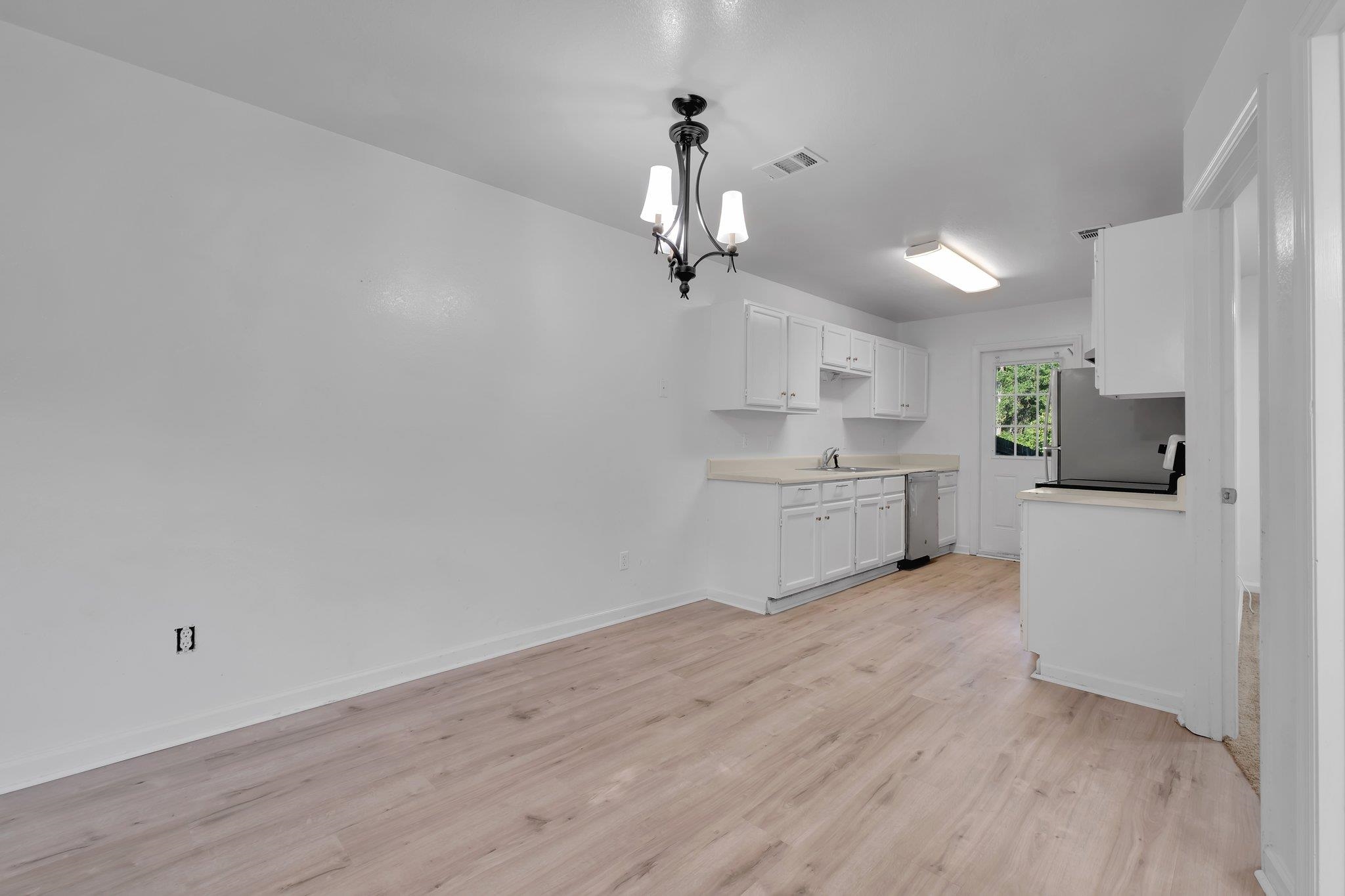 1264 Ocala Road, Unit B Tallahassee, FL 32304 - Photo 16 of 20