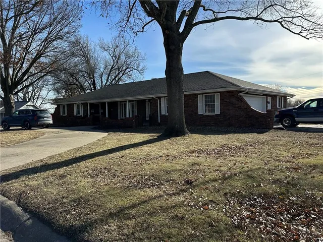 $340,000 | 505 Southview Drive, Richmond, MO 64085