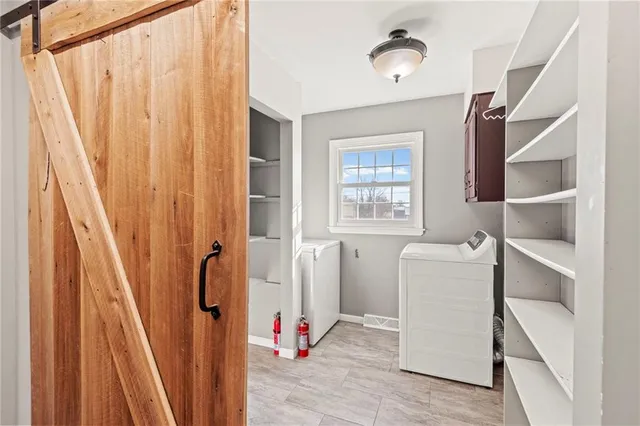 $359,000 | 505 Southview Drive, Richmond, MO 64085