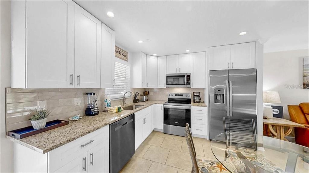 5830 Midnight Pass Road, Unit 3 Sarasota, FL 34242 - Photo 11 of 46