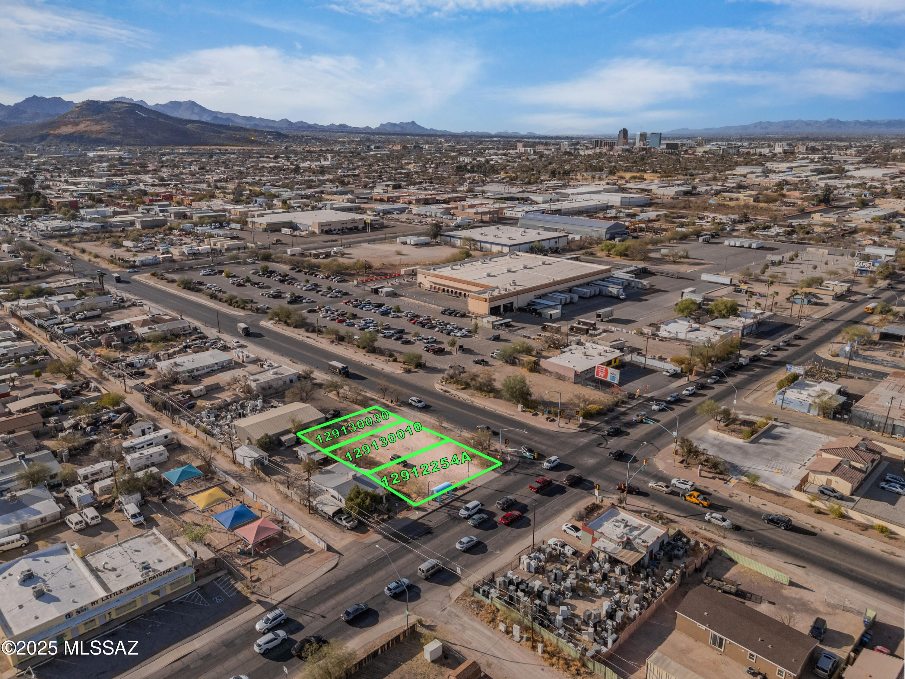 938 East Silverlake Road, Unit 1 Tucson, AZ 85713 - Photo 5 of 14