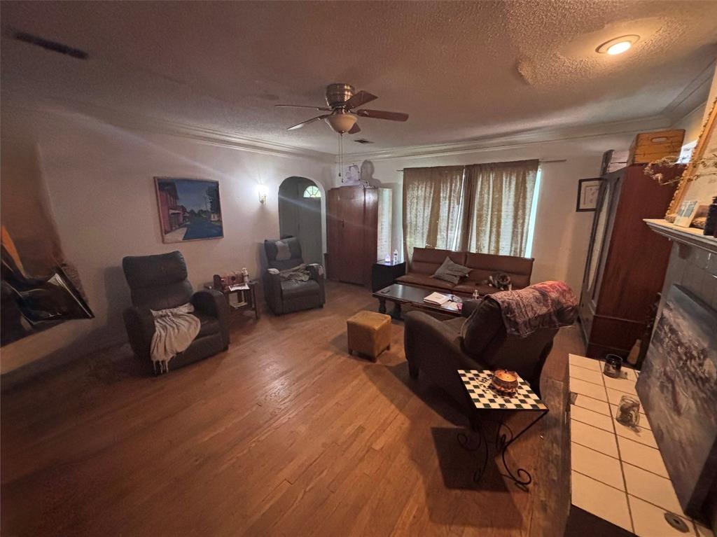 3024 Ruidosa Avenue Dallas, TX 75228 - Photo 3 of 19