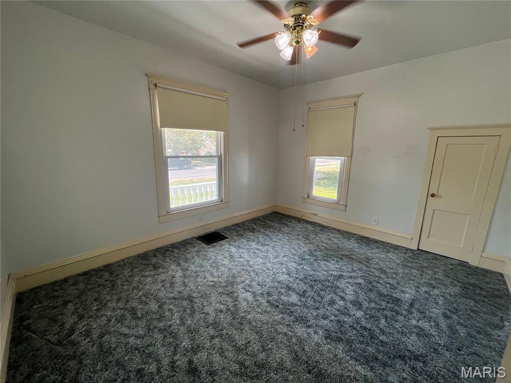 404 Maple Carrollton, IL 62016 - Photo 16 of 22