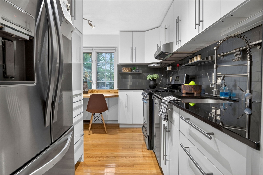 4 Oak Ridge Drive, Unit 6 Maynard, MA 01754 - Photo 4 of 34