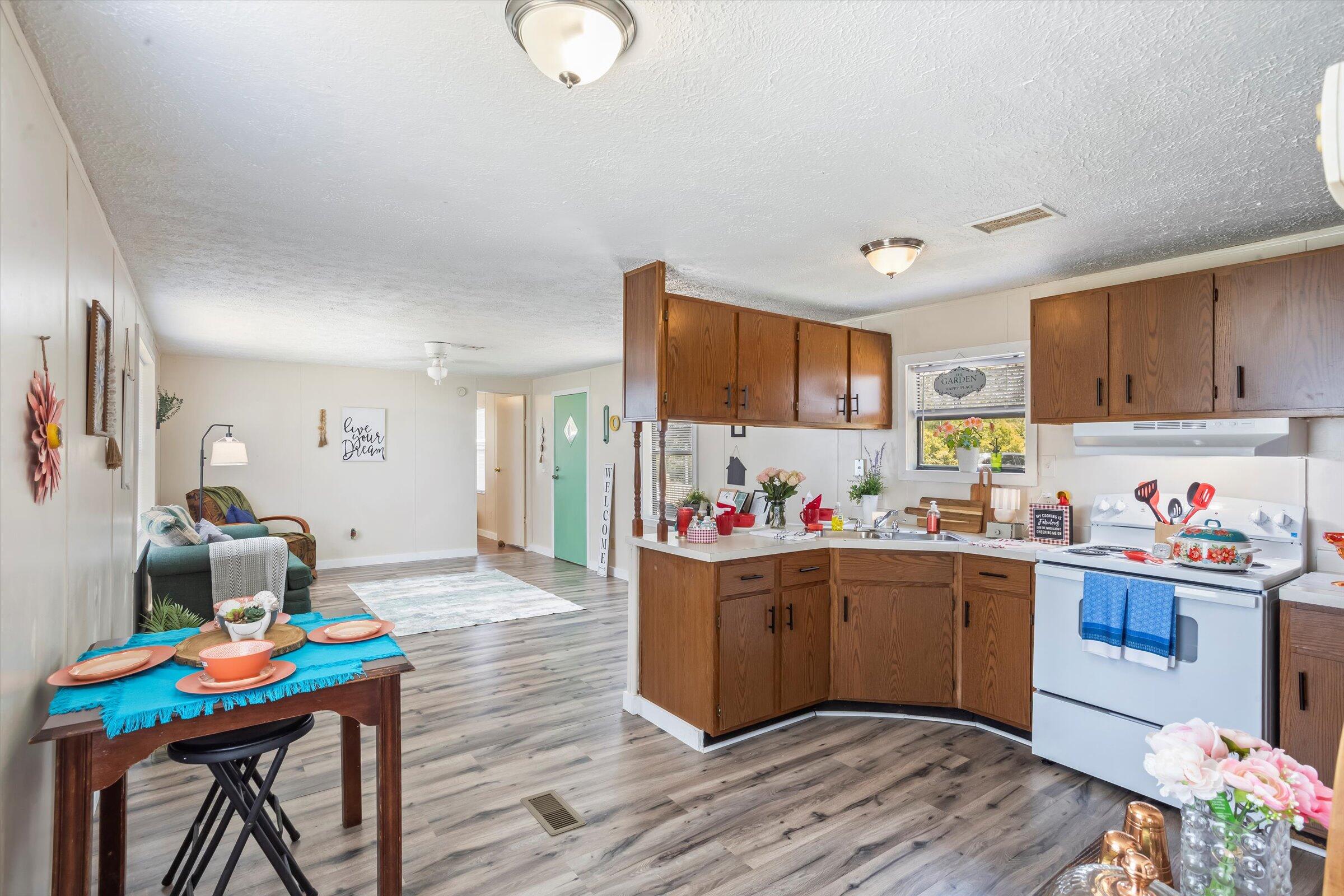 640 Cedar Road Aiken, SC 29803 - Photo 10 of 28