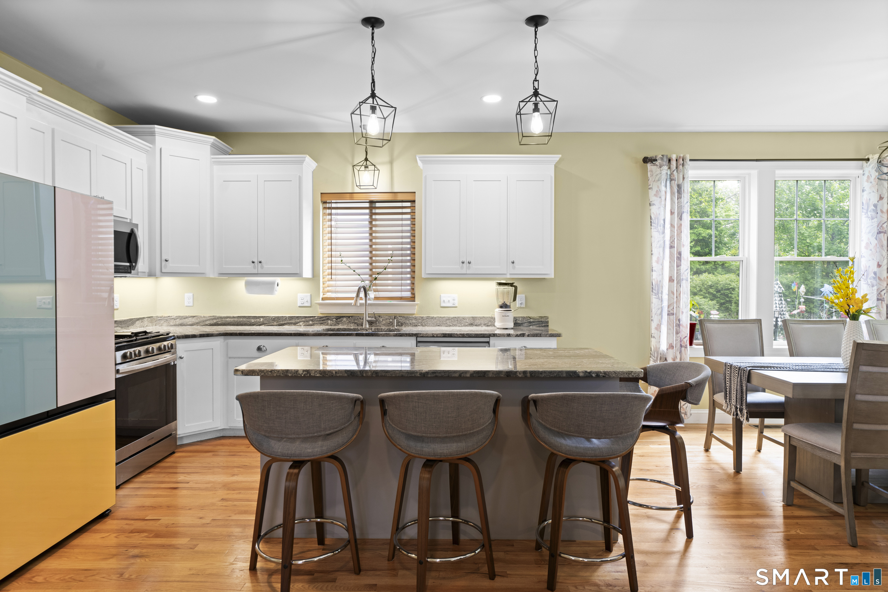 15 3rd Street Windsor Locks, CT 06096 - Photo 2 of 30