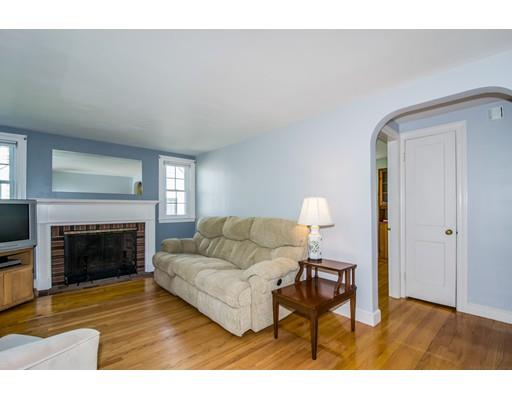 44 Lyman Road Milton, MA 02186 - Photo 5 of 24 Gallery Image 5