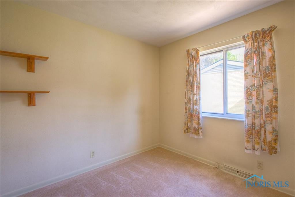 5538 Chippewa Road Toledo, OH 43613 - Photo 11 of 16 Gallery Image 11