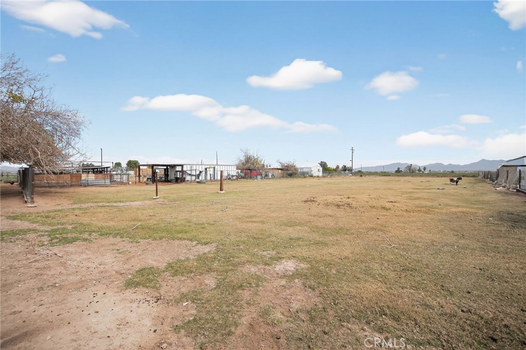 18121 Jones Road Blythe, CA 92225 - Photo 7 of 31