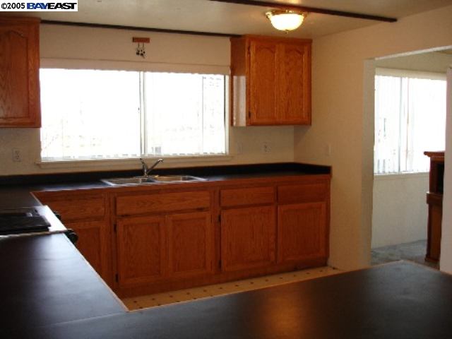 1691 Frewert Road, Unit 5 Lathrop, CA 95330 - Photo 4 of 8 Gallery Image 4
