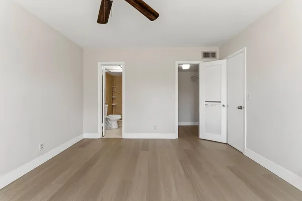 $2,000 | 1638 Embassy Drive, Unit 208, West Palm Beach, FL 33401