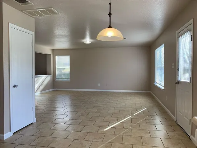 $1,900 | 161 Peppergrass Cove, Kyle, TX 78640