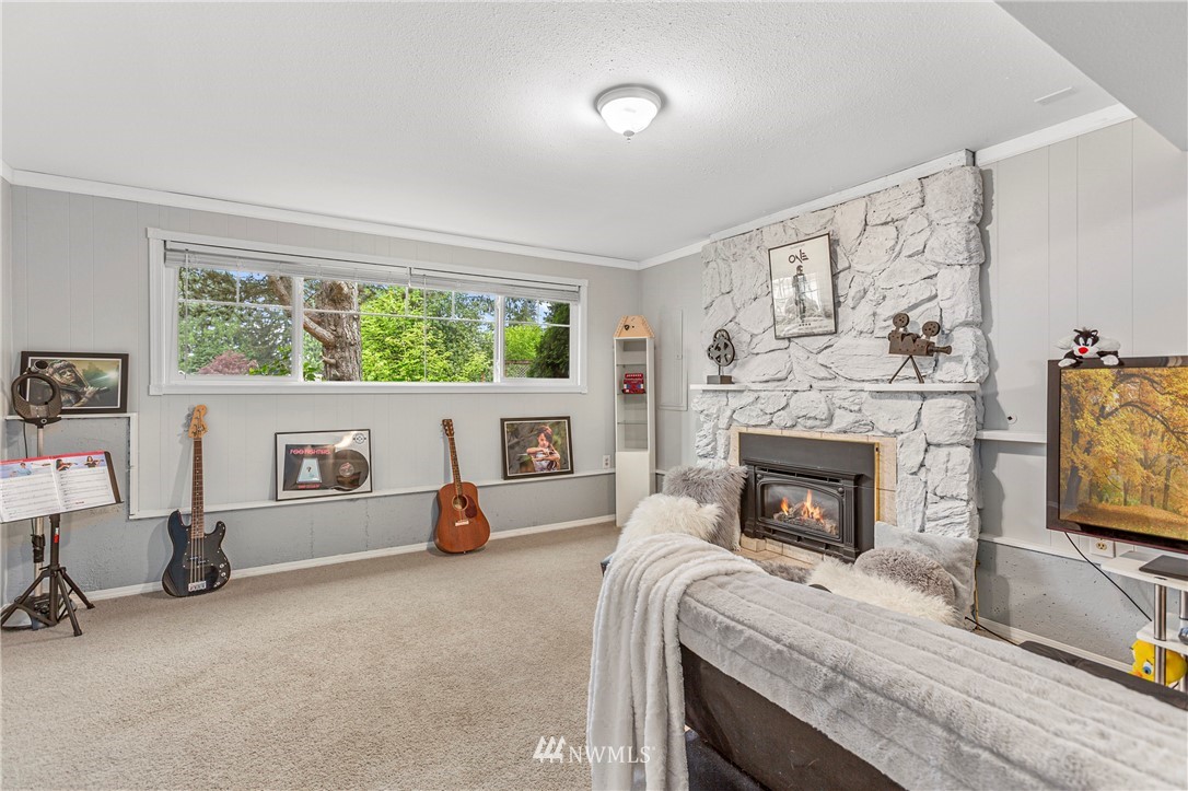 17517 Valley Cir Drive Bothell, WA 98012 - Photo 22 of 35 Gallery Image 22