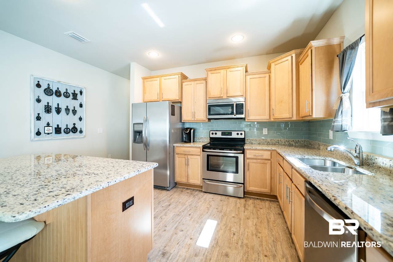 1222 Primrose Lane Foley, AL 36535 - Photo 4 of 32