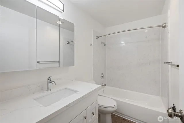 $2,350,000 | 11521 Greenwood Avenue North, Seattle, WA 98133