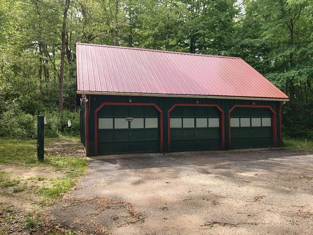 13756 Broadway Road Three Rivers, MI 49093 - Photo 3 of 3 Broadway garage