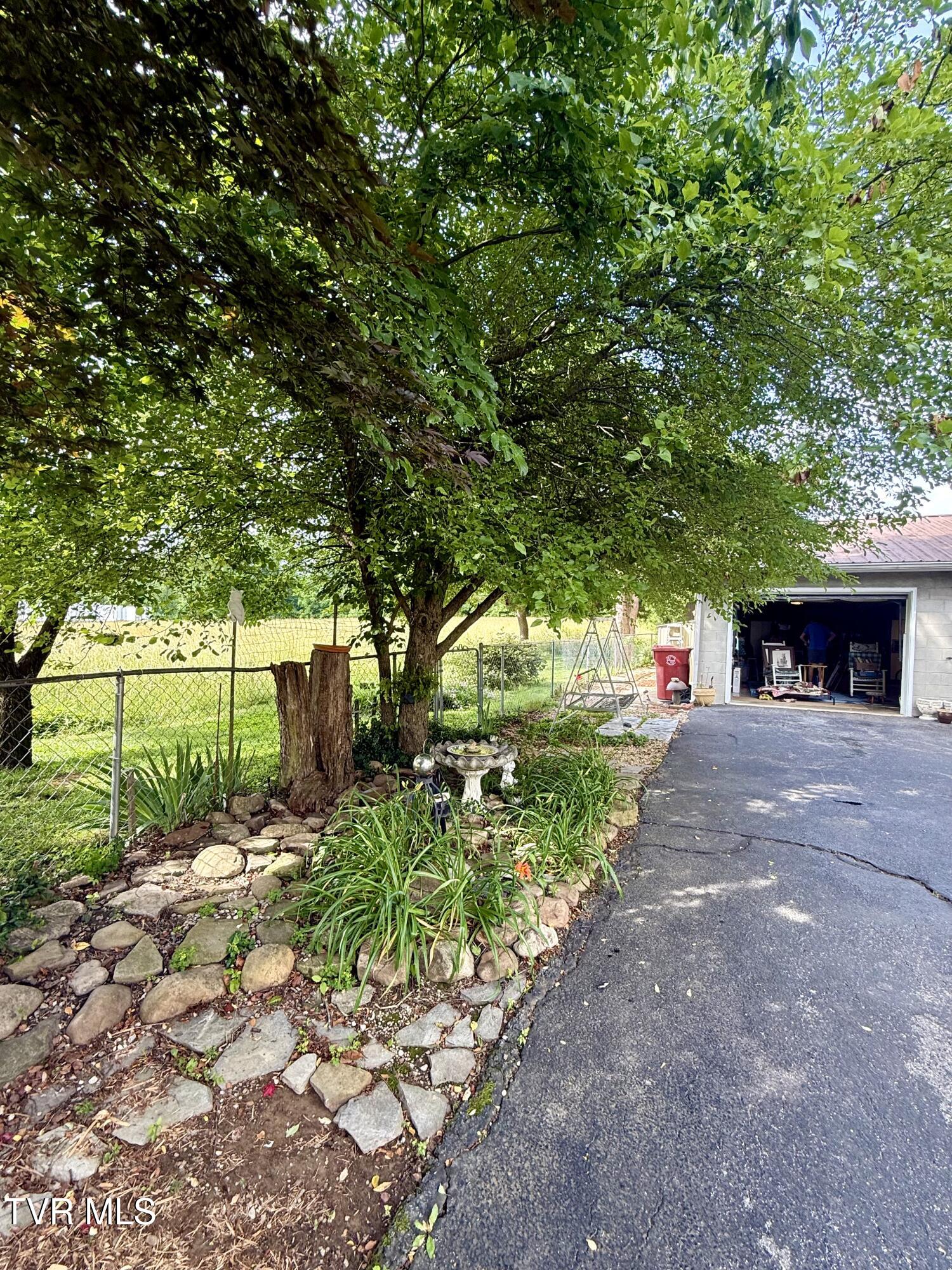 2931 Watauga Road Johnson City, TN 37601 - Photo 37 of 40 IMG_6369