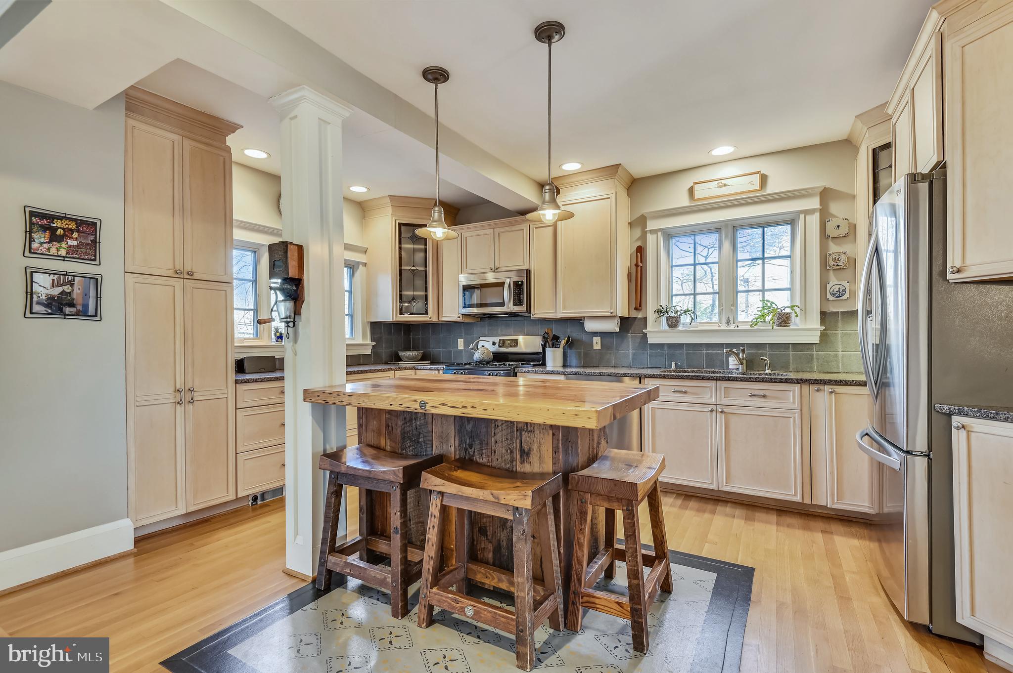 608 Hatherleigh Road Baltimore, MD 21212 - Photo 13 of 65 Hardwood Floors throughout