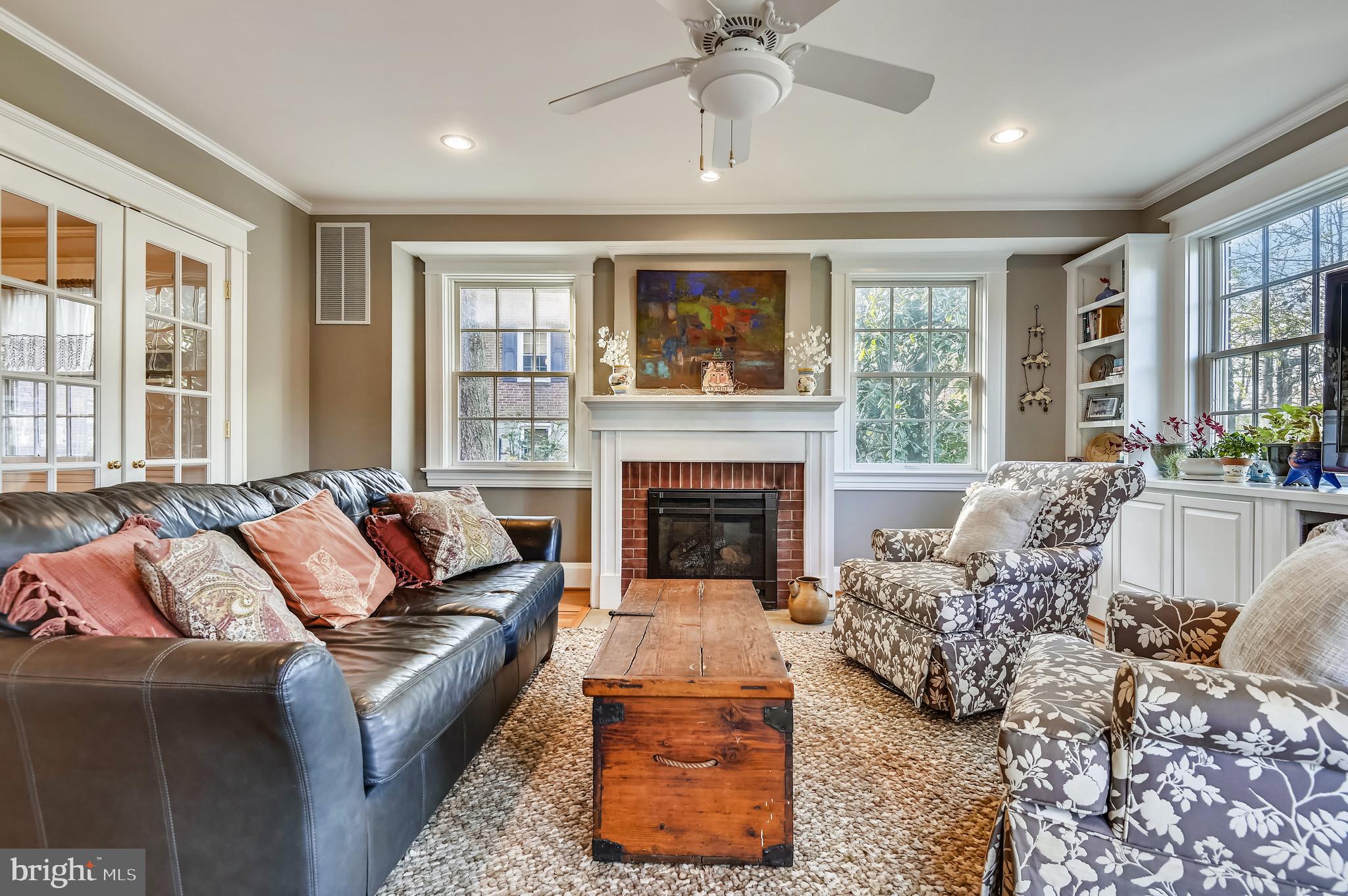 608 Hatherleigh Road Baltimore, MD 21212 - Photo 18 of 65 Family Room with Gas Fire Place