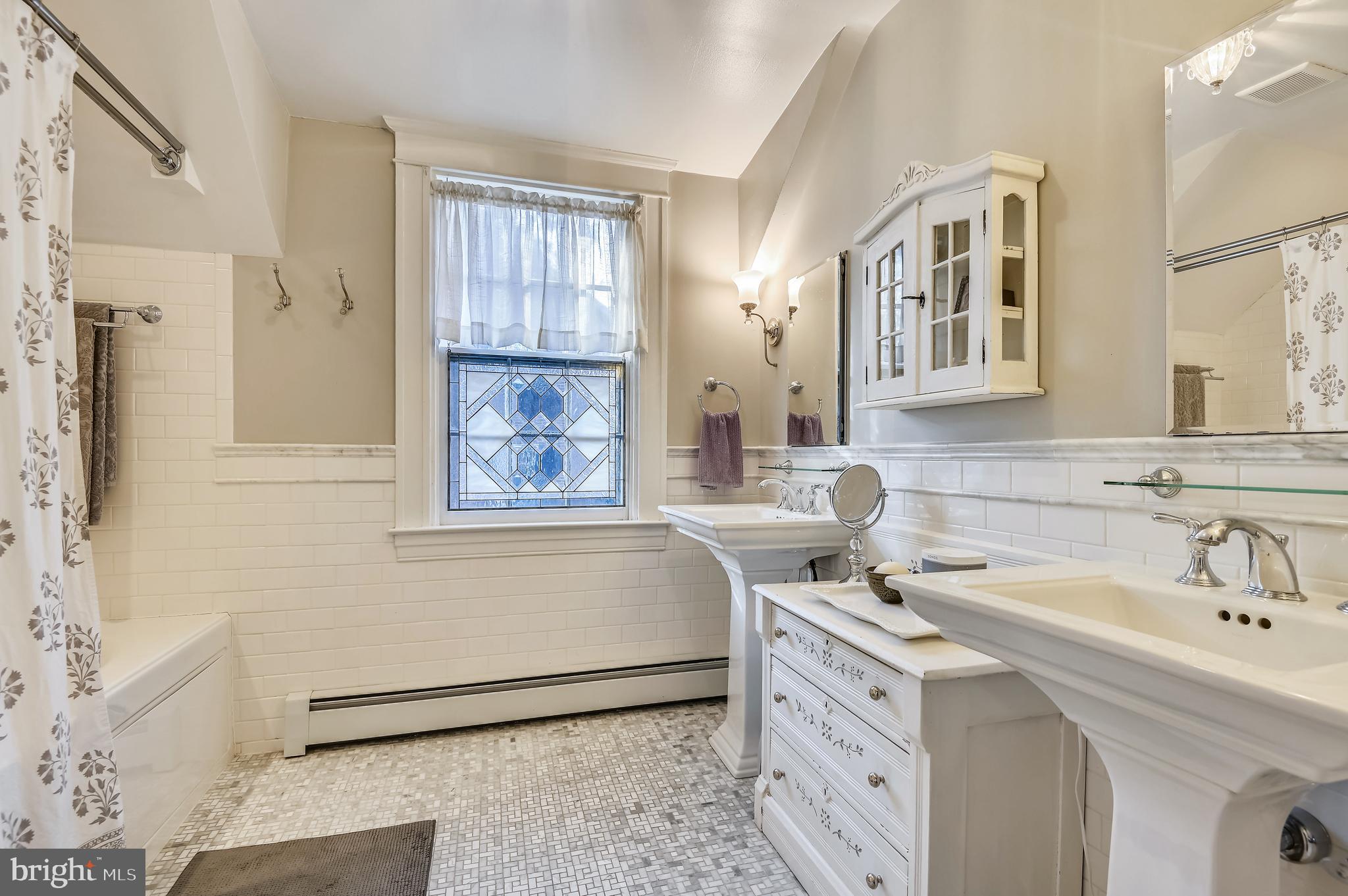 608 Hatherleigh Road Baltimore, MD 21212 - Photo 32 of 65 Primary Bath with Two Sinks