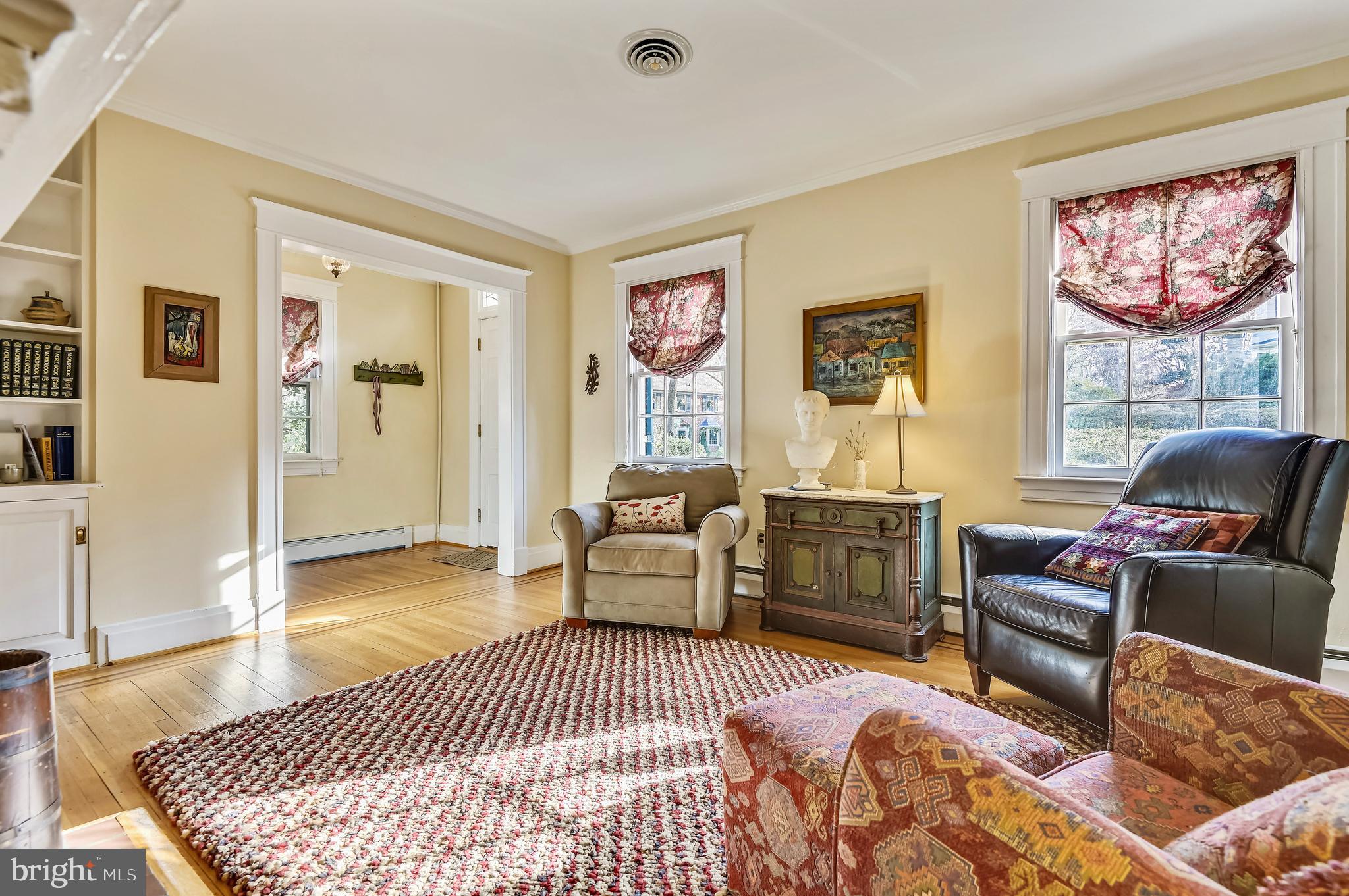 608 Hatherleigh Road Baltimore, MD 21212 - Photo 10 of 65 View Towards Foyer