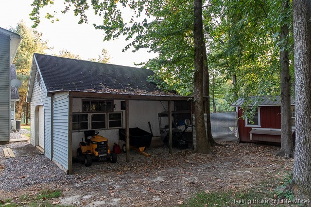 10242 West Polk Road Lexington, IN 47138 - Photo 33 of 52