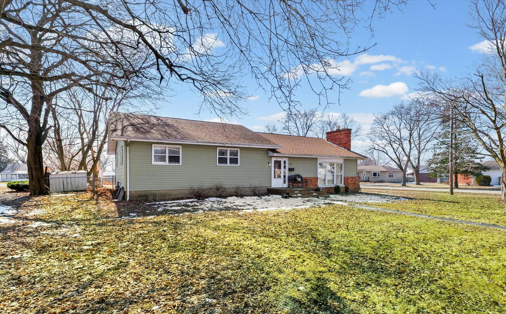 312 Prospect Avenue Paxton, IL 60957 - Photo 3 of 31