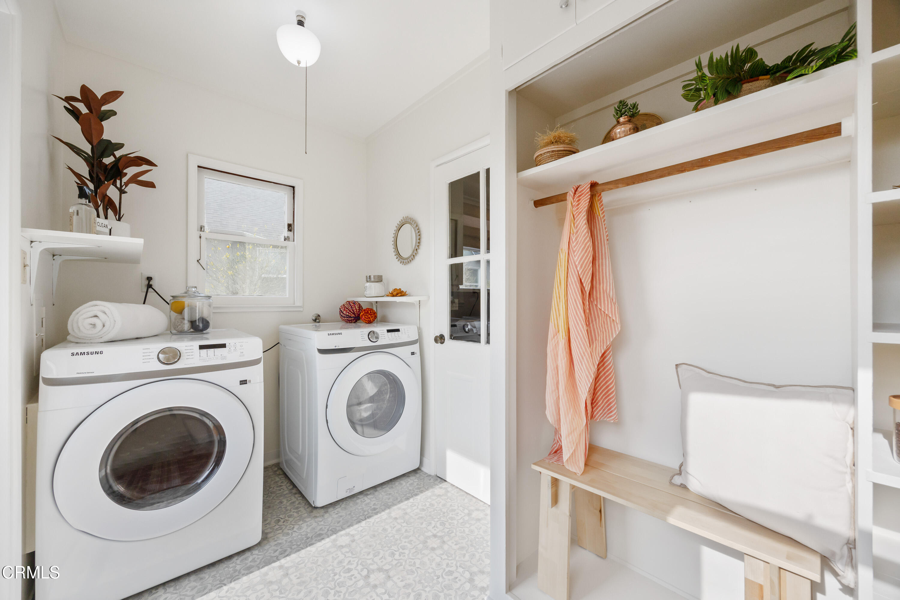 1766-1768 Whitefield Road Pasadena, CA 91104 - Photo 29 of 52 a utility room with dryer and washer