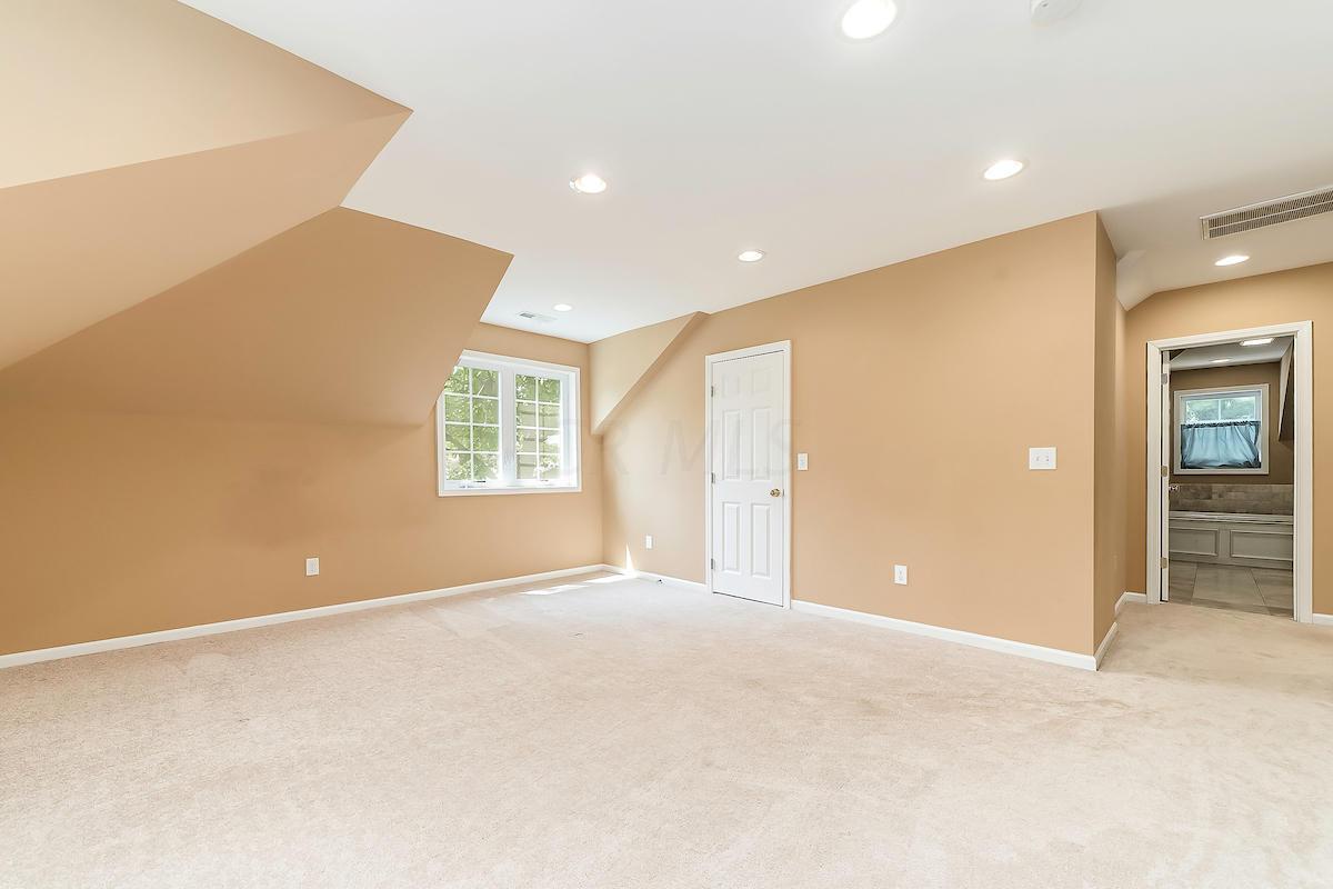2768 Edgewood Road Upper Arlington, OH 43220 - Photo 14 of 36