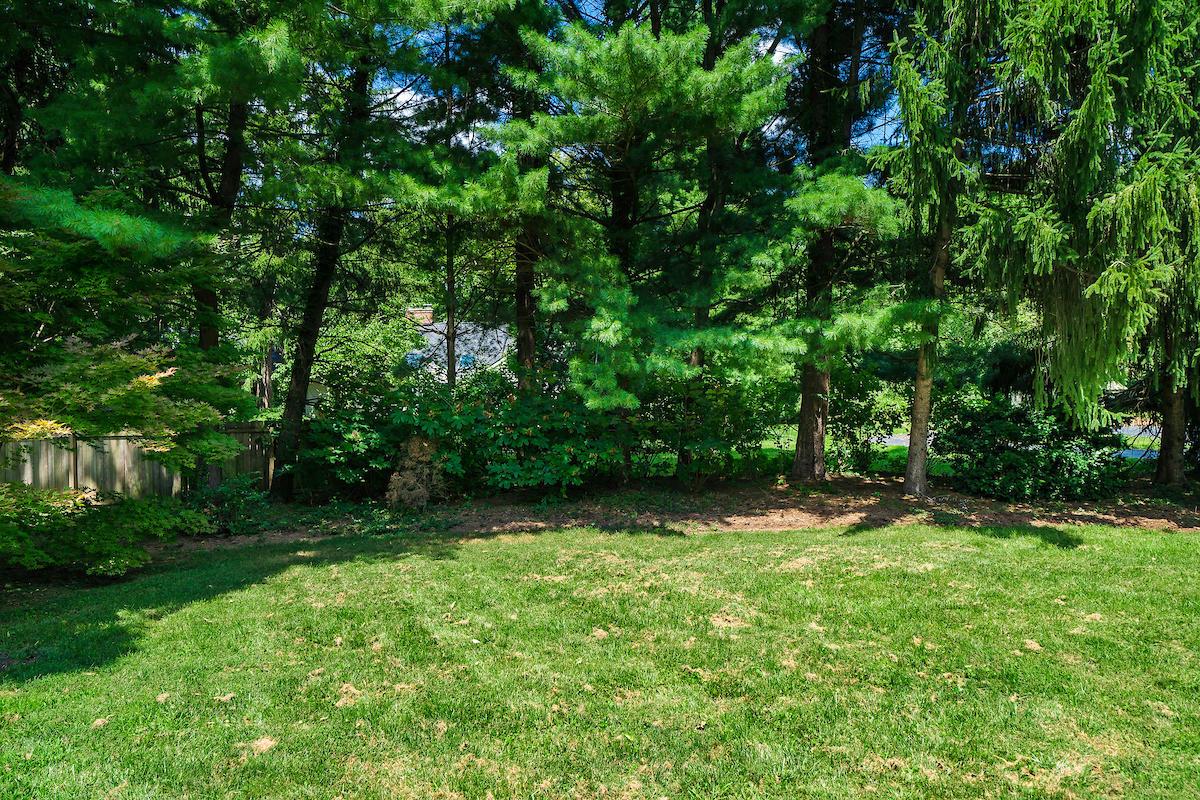 2768 Edgewood Road Upper Arlington, OH 43220 - Photo 35 of 36