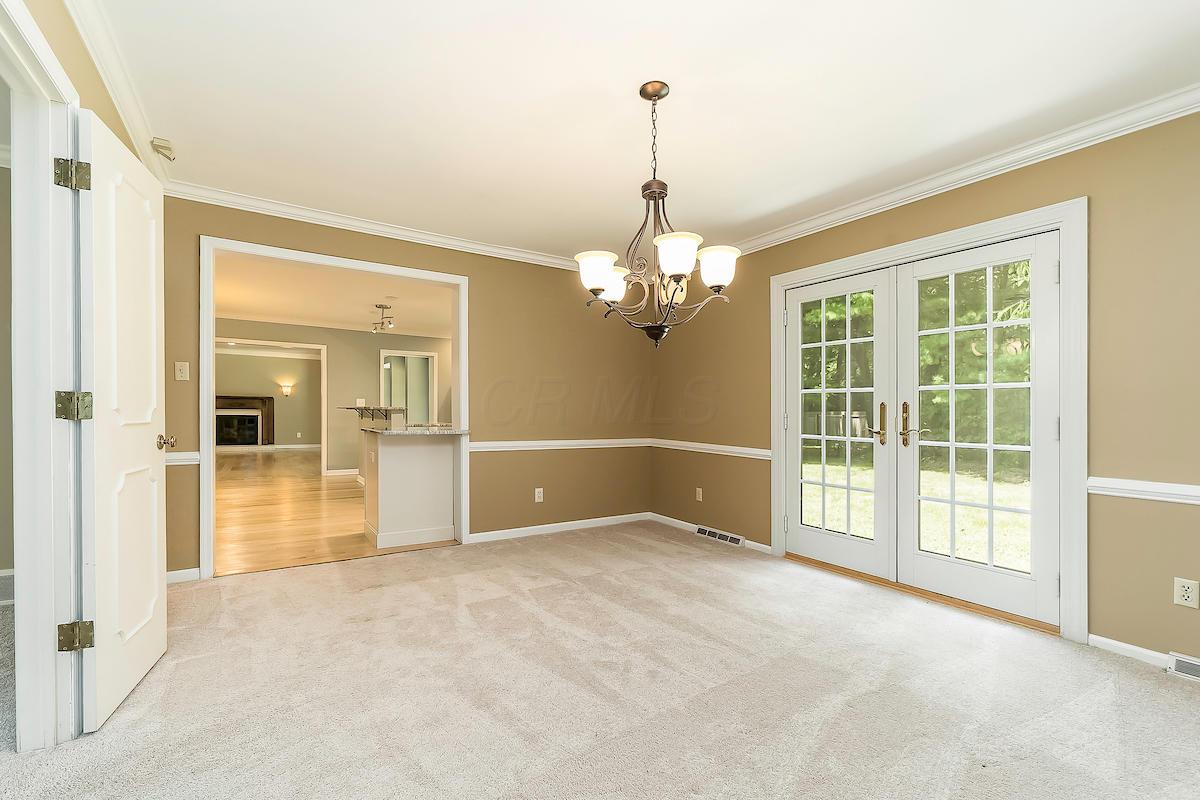 2768 Edgewood Road Upper Arlington, OH 43220 - Photo 4 of 36