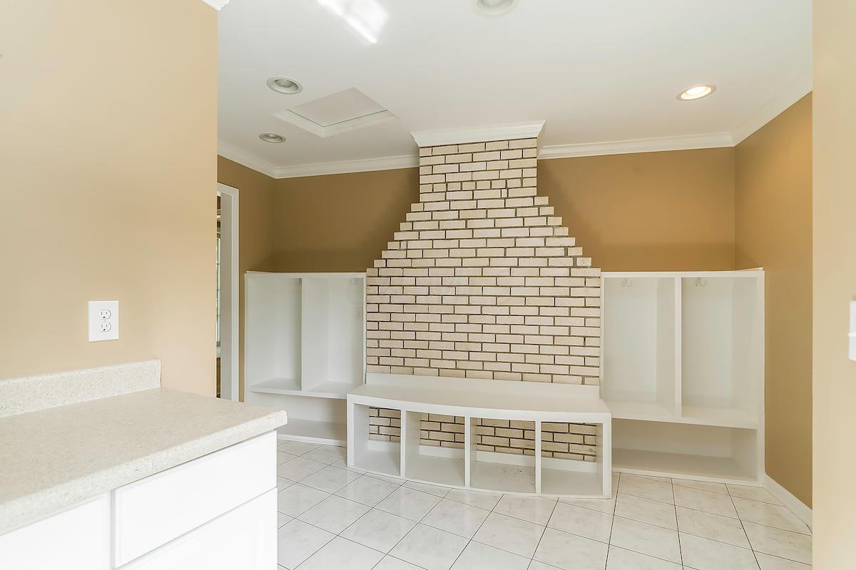 2768 Edgewood Road Upper Arlington, OH 43220 - Photo 8 of 36