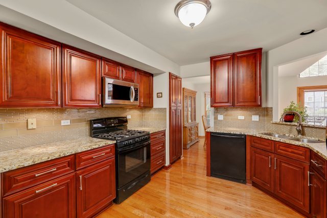 N679 Chelsea Circle Winfield, IL 60190 - Photo 11 of 39