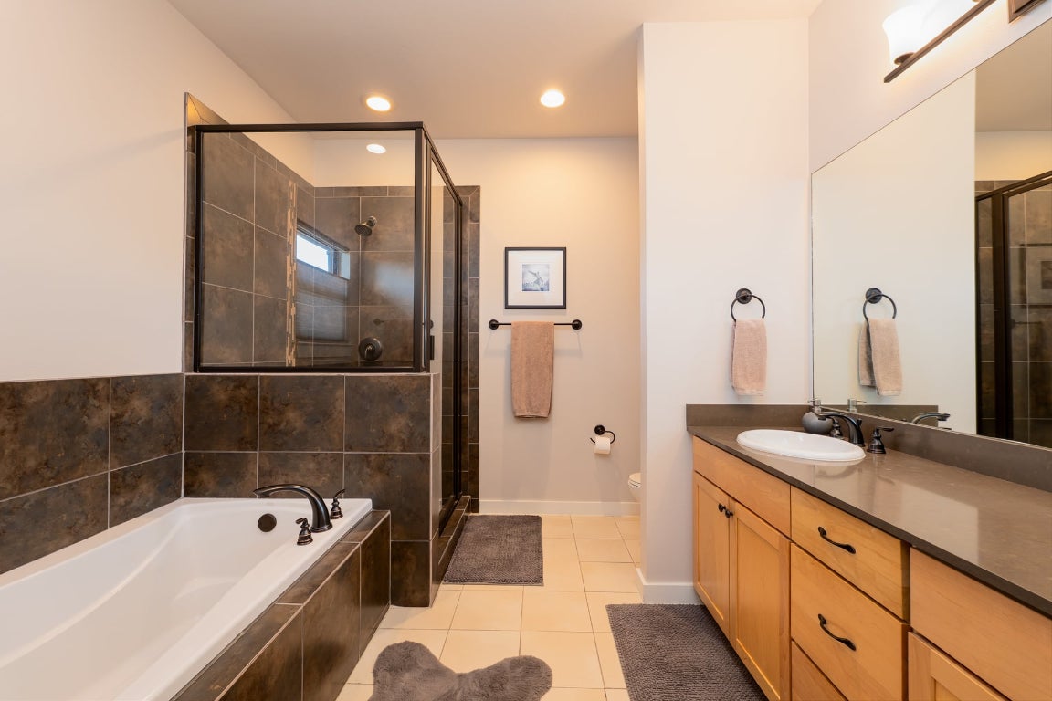 5606 Clay Avenue, Unit B2 Austin, TX 78756 - Photo 20 of 40