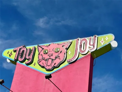 $849,000 | 5606 Clay Avenue, Unit B2, Austin, TX 78756