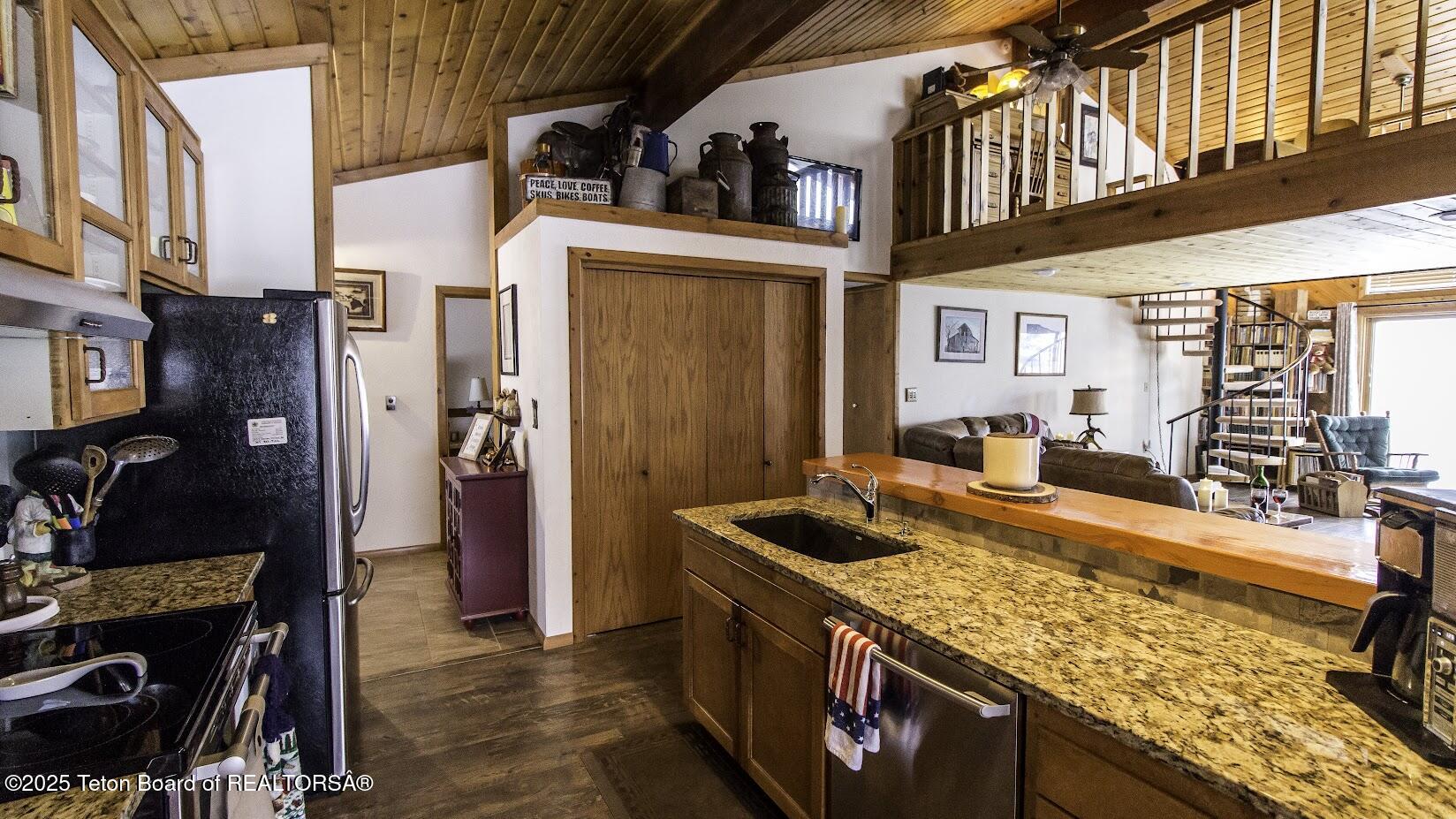 1534 Aspen Hollow Road Thayne, WY 83127 - Photo 22 of 61 Dale 104