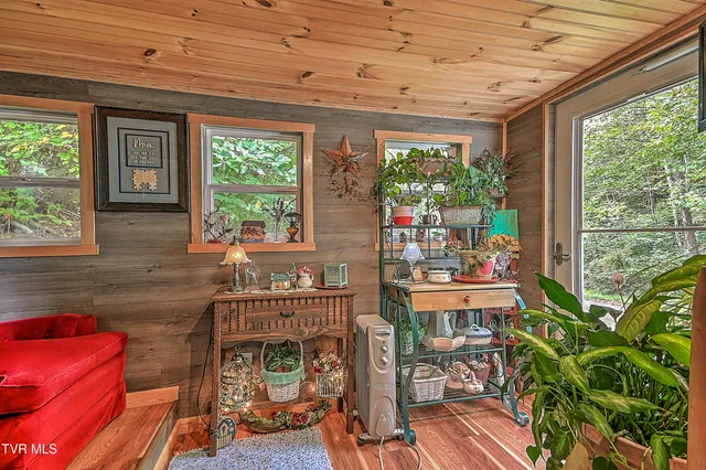 $165,000 | 553 North Mill Hollow Road, Castlewood, VA 24224