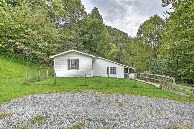 $165,000 | 553 North Mill Hollow Road, Castlewood, VA 24224