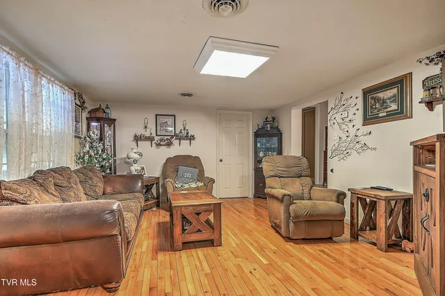 $165,000 | 553 North Mill Hollow Road, Castlewood, VA 24224