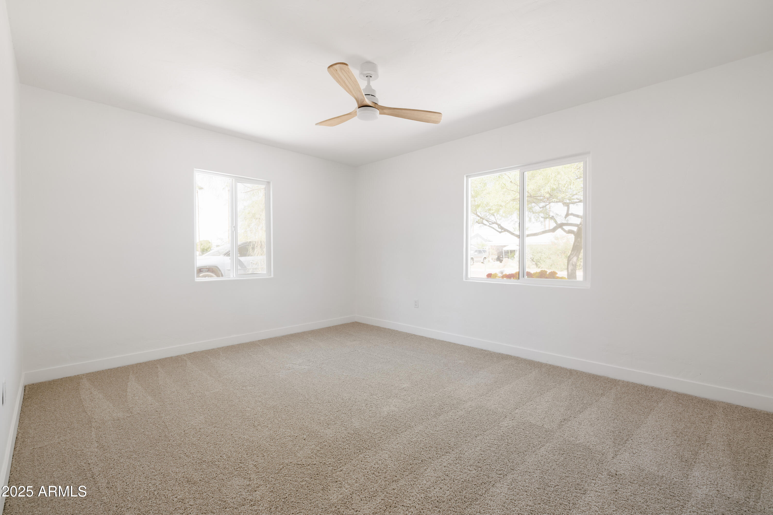 927 West Roma Avenue Phoenix, AZ 85013 - Photo 35 of 53 Bedroom 2