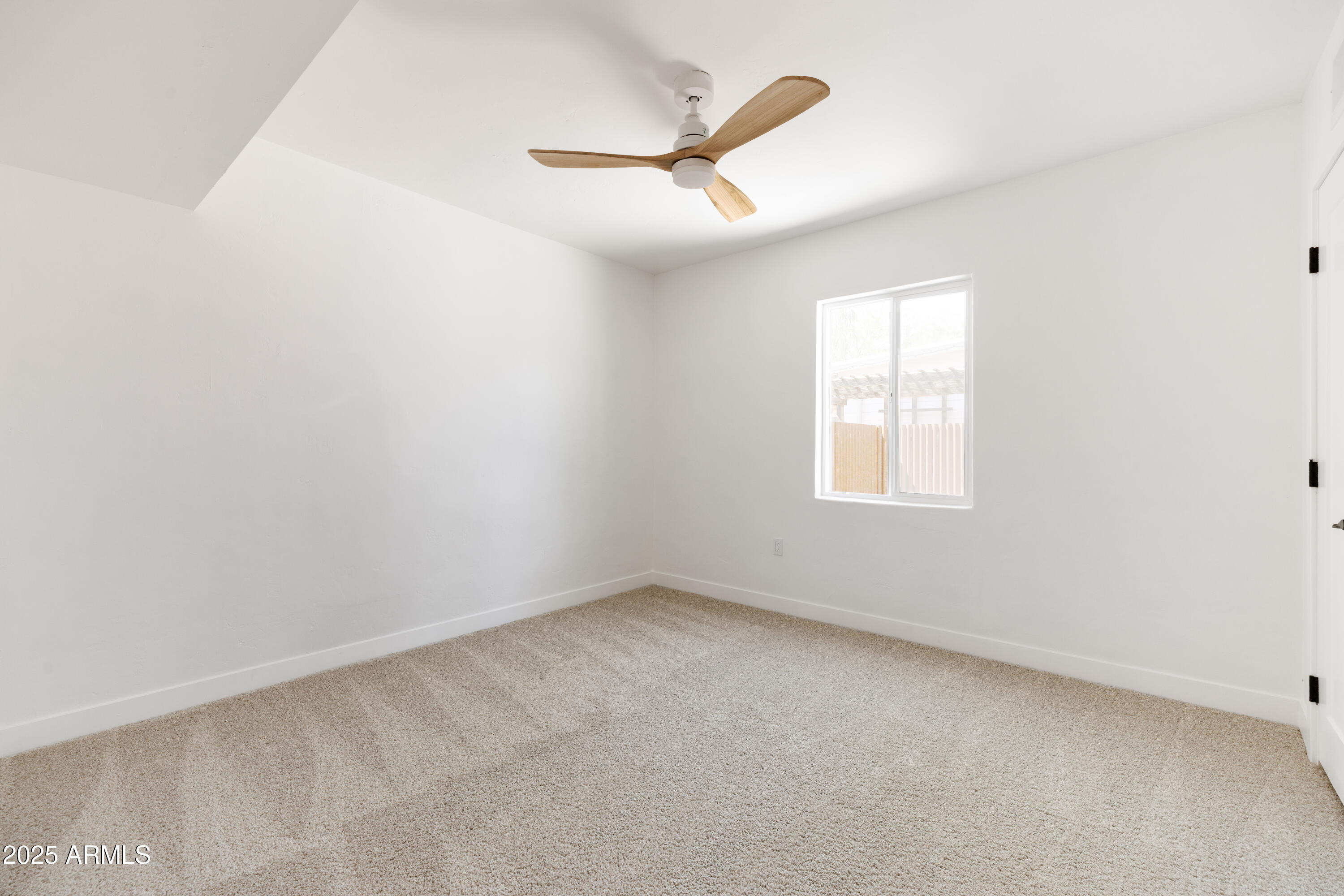 927 West Roma Avenue Phoenix, AZ 85013 - Photo 39 of 53 Bedroom 4