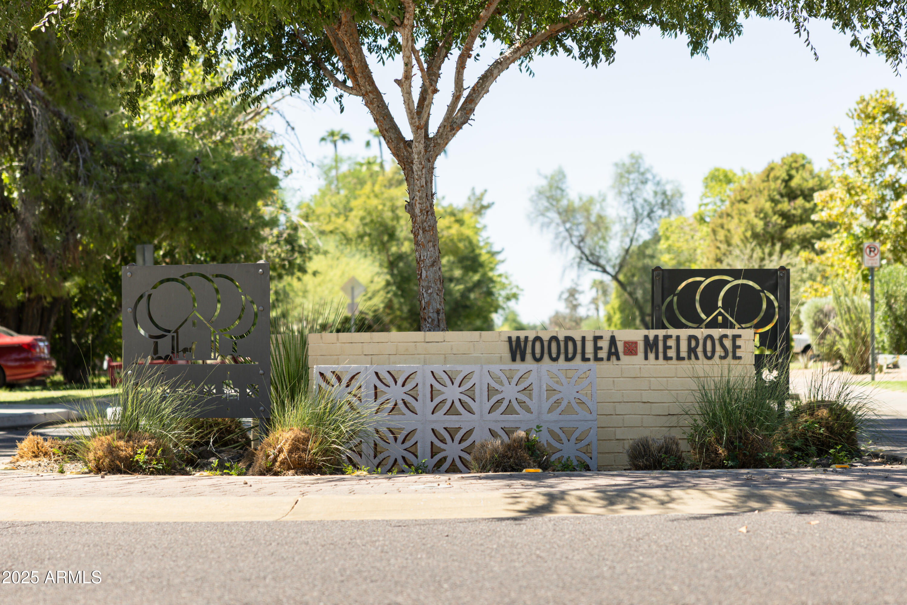 927 West Roma Avenue Phoenix, AZ 85013 - Photo 50 of 53 Woodlea Melrose Adjacent