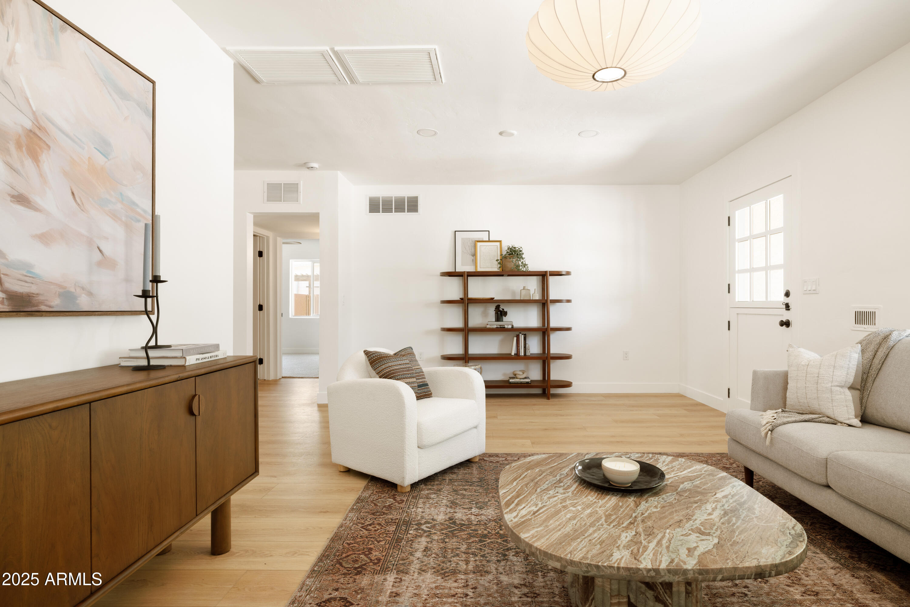 927 West Roma Avenue Phoenix, AZ 85013 - Photo 6 of 53 Living Room Area