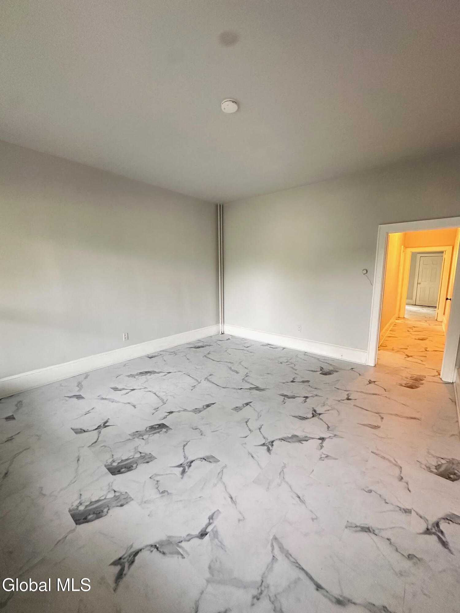 166 2nd Avenue, Unit 2 Troy, NY 12180 - Photo 3 of 11 166-3