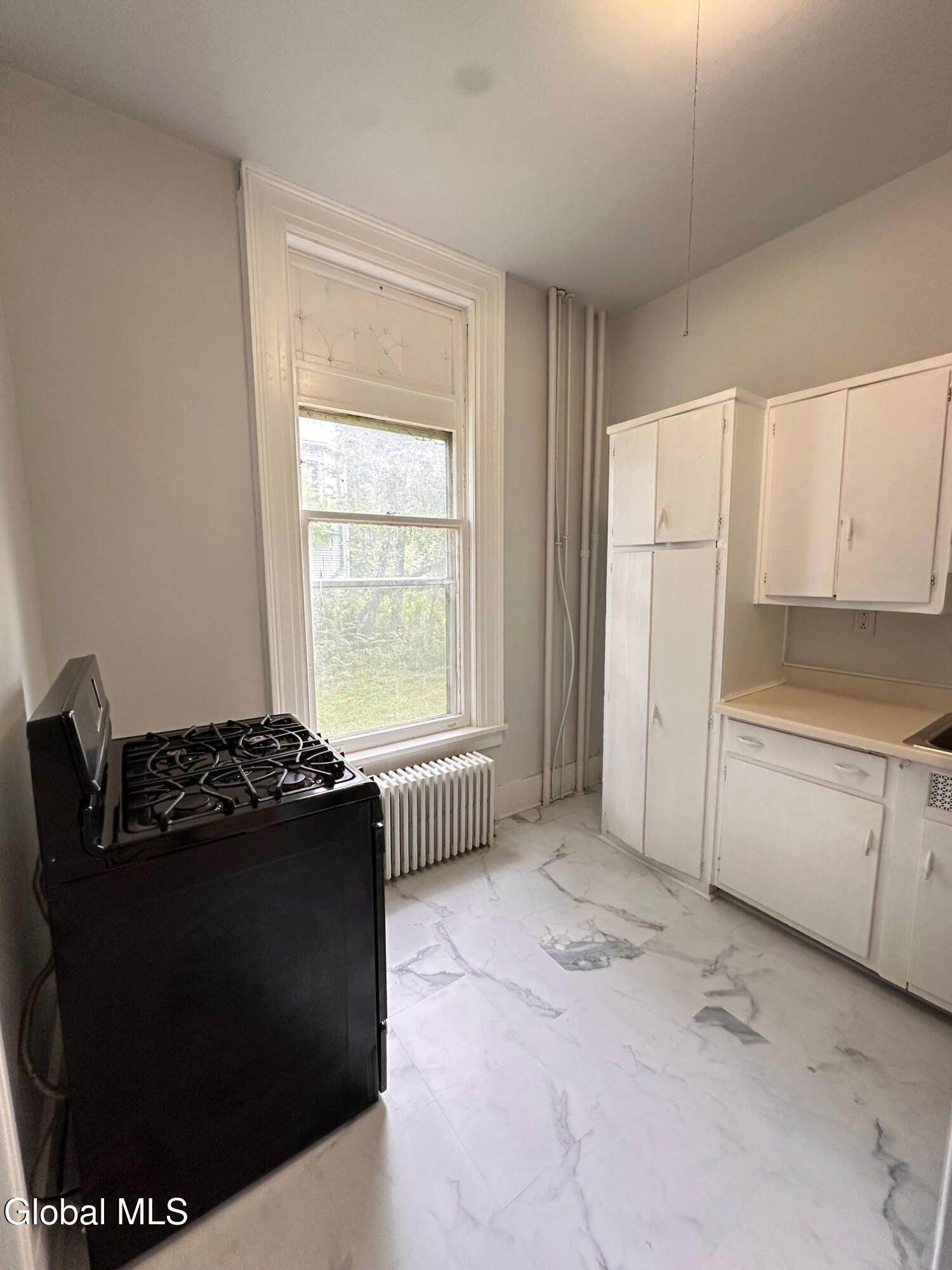 166 2nd Avenue, Unit 2 Troy, NY 12180 - Photo 8 of 11 166-6